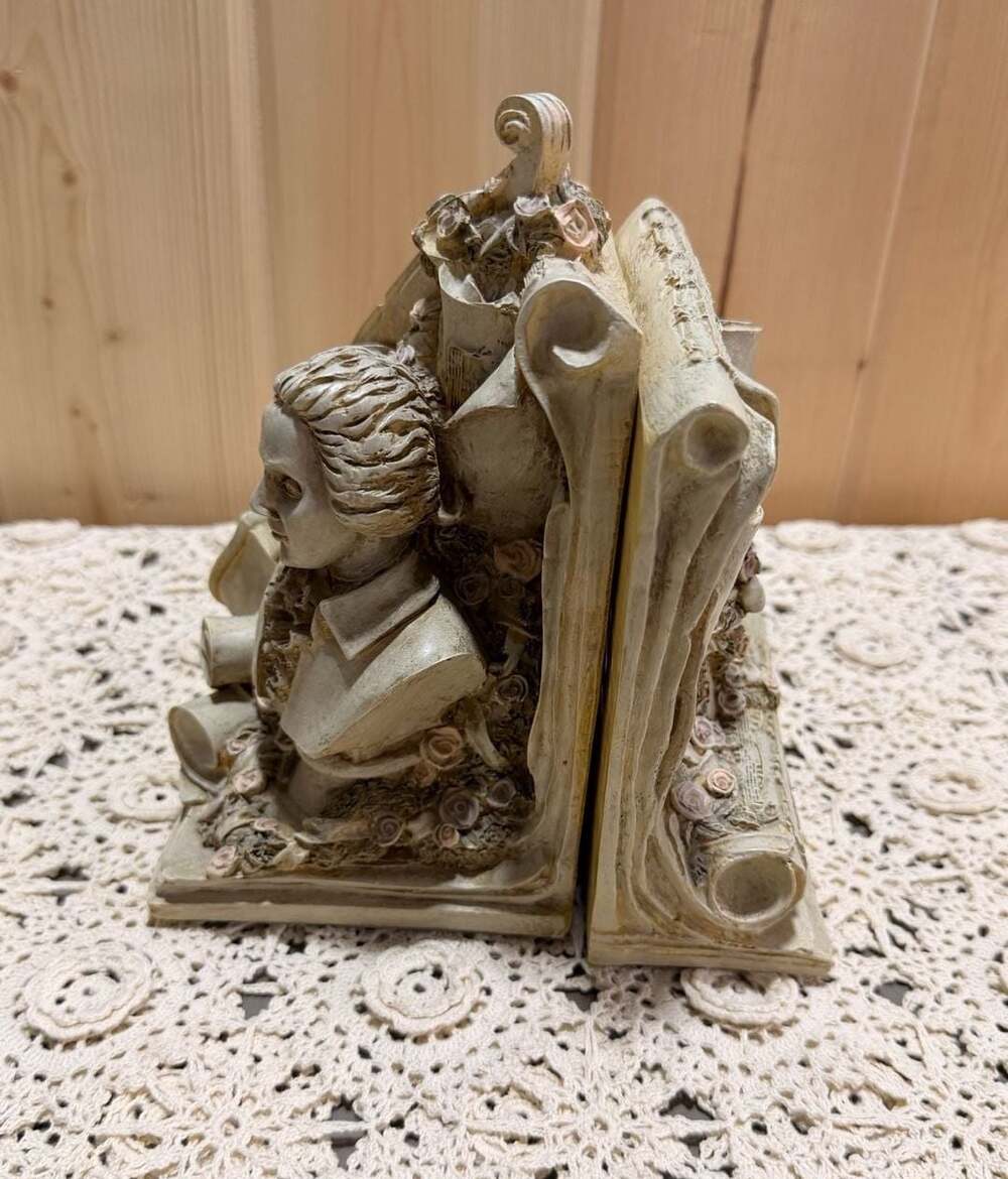 Vintage 1994 Figi Graphics Mozart Symphony Composer Bust Music Bookends